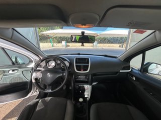 Peugeot 207 2009