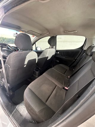 Peugeot 207 2009