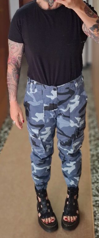 Pantalón Cargo Camuflaje Azul Bershka Talla 38