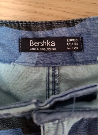 Pantalón Cargo Camuflaje Azul Bershka Talla 38