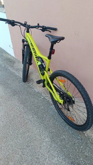 Bicicleta BTT Specialized