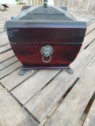 Cofre joyero antiguo madera y metal