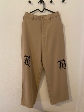 Traje beige