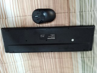 Teclado Inalámbrico Wireless Negro con ratón