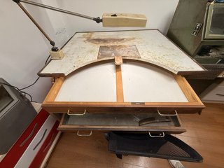 Tabliz ( mesa de trabajo joyero )