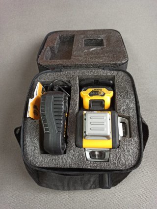 Nivel Láser DeWalt Autonivelante Verde