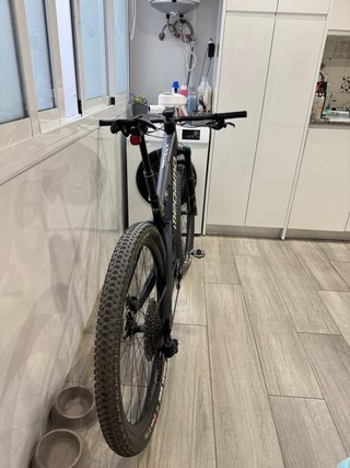 Megamo Track