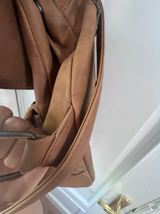 Mochila de cuero marrón