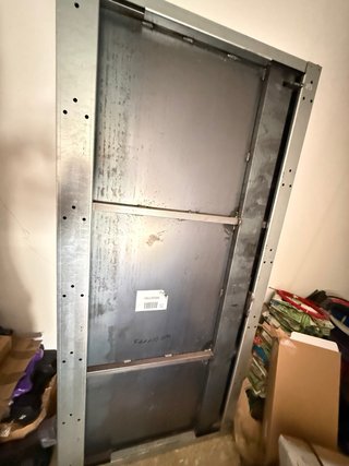 Puerta Antiokupa Metálica Reforzada