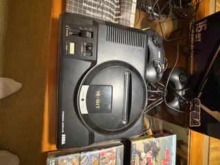 Sega Mega Drive Model 1 + 2 mandos