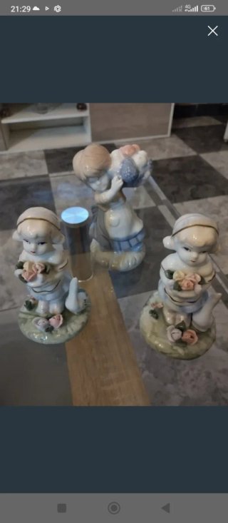 3 figuras porcelana niñas