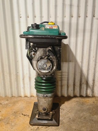 Pison Saltarin Wacker BS600