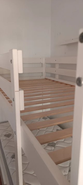 Litera Ikea MYDAL + Cajones MALM + Colchón