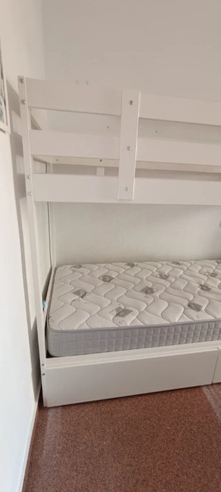 Litera Ikea MYDAL + Cajones MALM + Colchón