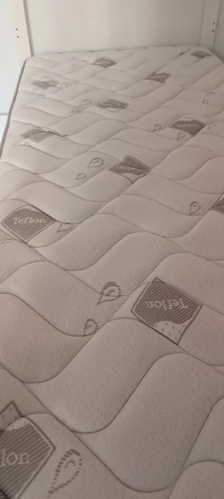 Litera Ikea MYDAL + Cajones MALM + Colchón