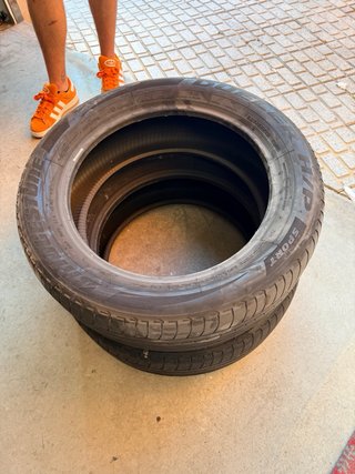 Neumáticos de coche