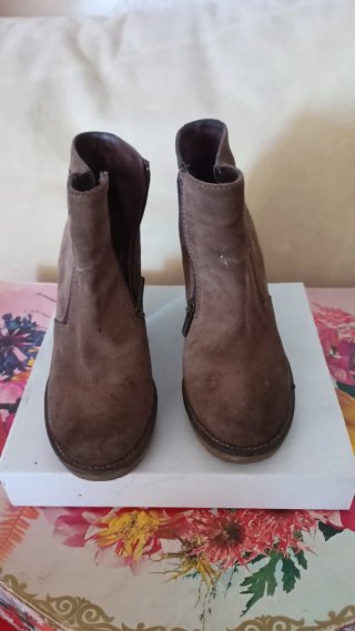 Stivaletti camoscio marroni n.36 con doppia zip