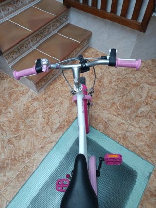 Bicicleta infantil Btwin  protecciónes d regalo