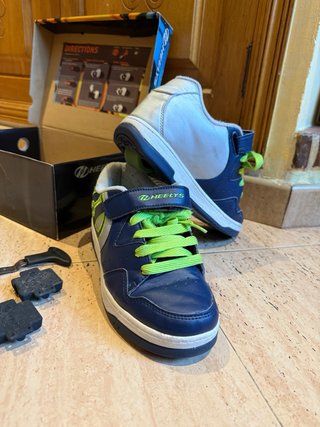 Zapatillas con ruedas Heelys azules y verdes