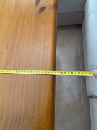 Mesa de comedor de madera