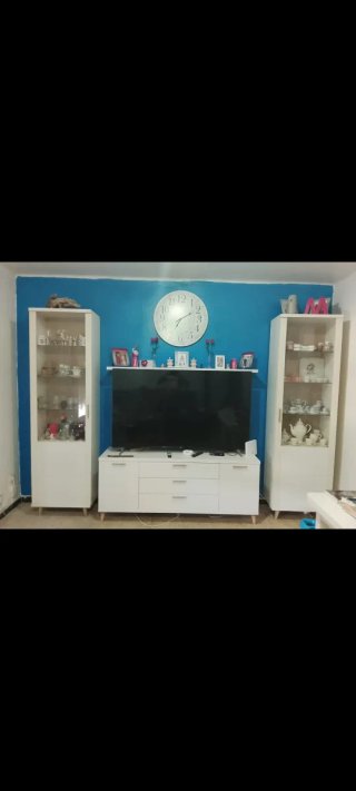 Mueble comedor, librerías, mesa y sillas
