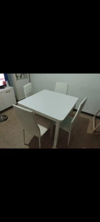 Mueble comedor, librerías, mesa y sillas