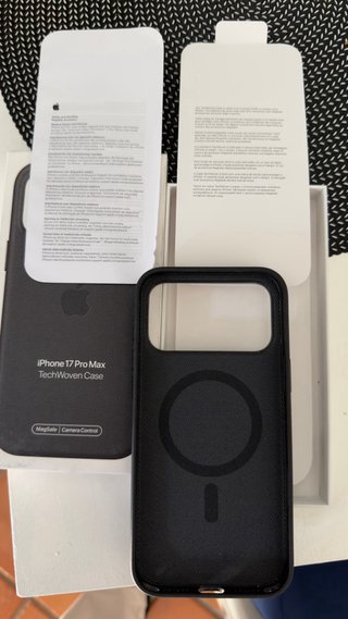 Funda Apple iPhone 17 Pro Max TechWoven