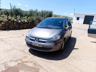 Peugeot 807 2012
