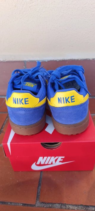 Nike Azul y Amarillo Zapatillas Deportivas
