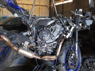 Yamaha R7 Sportbike Negra/Azul