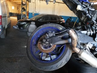 Yamaha R7 Sportbike Negra/Azul