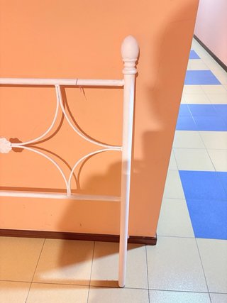 Cabecero de cama metálico blanco