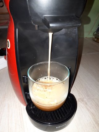 Cafetera Nescafé Dolce Gusto Roja