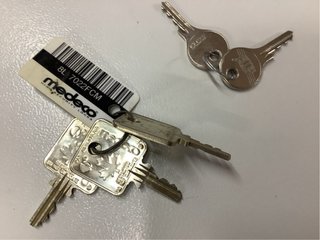 Bajo mostrador antiatraco metálico