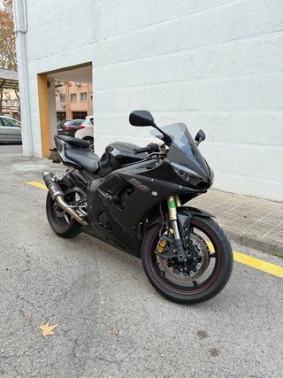 Yamaha YZF-R6 2009 Negra