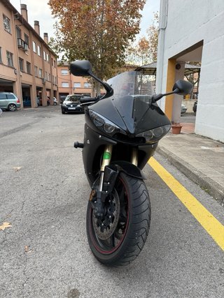 Yamaha YZF-R6 2009 Negra