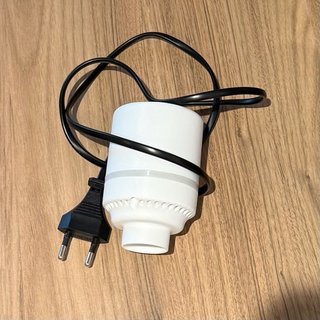 Bomba eléctrica blanca