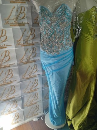 Vestido largo pedrería Luis Barahona