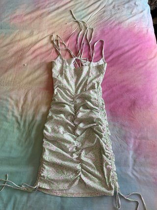 Vestido Bershka floral S