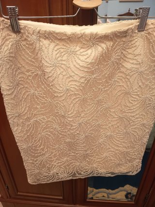 Falda beige con textura