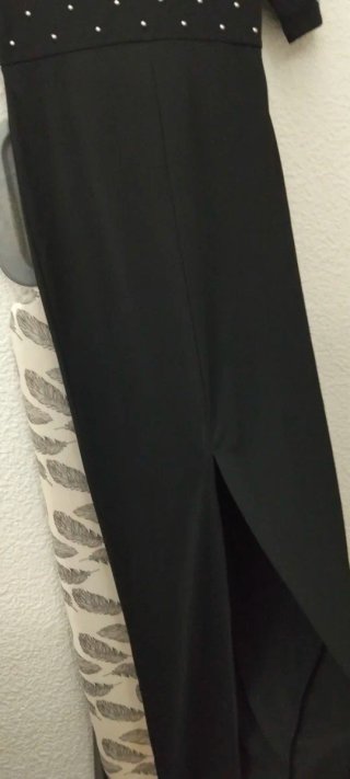 Vestido Negro Fiesta Escote de pico manga corta