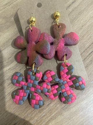 Pendientes artesanales redondos