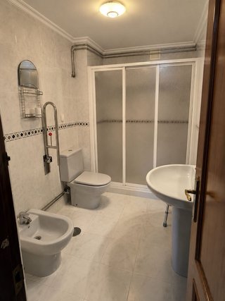 Piso 4 hab + 2 baño luminoso cerca playa