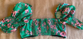 Top Zara M satinado verde rosa