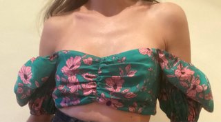 Top Zara M satinado verde rosa