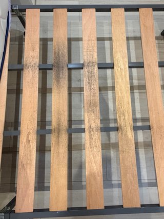 Somier metálico con láminas de madera