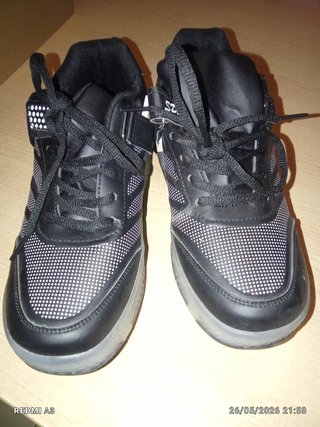 Zapatillas con ruedas talla 39
