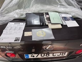 Lexus IS 2004, original; espectacular estado, con