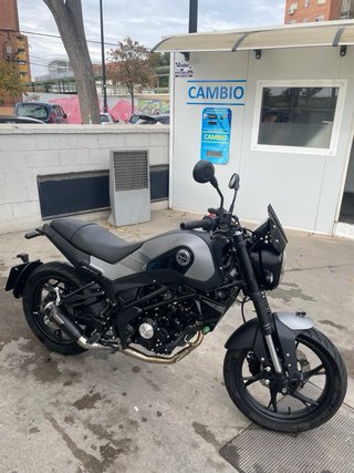 Benelli Leoncino 125