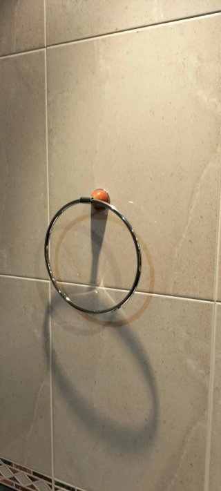 Mueble de baño de madera y cristal